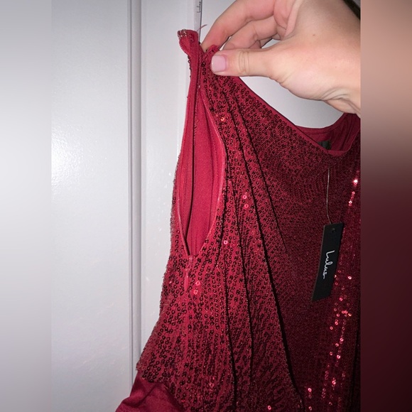 Brand new with tags!!! Lulus Sparkly Red Bodysuit - Picture 6 of 7